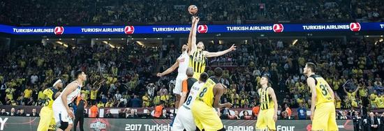 肩线轻晃后 肩线轻晃后